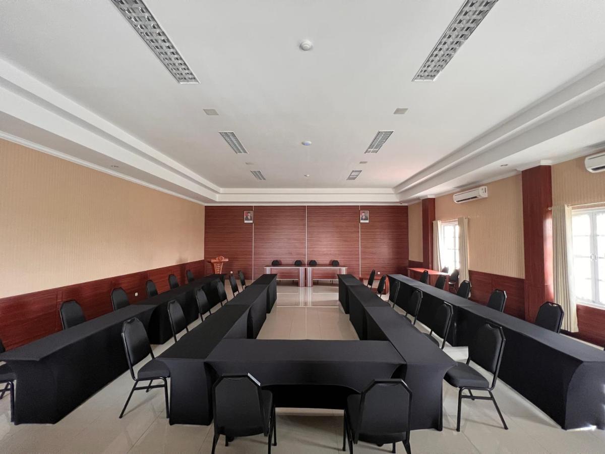 Le Semar Hotel Karawaci Dahung 外观 照片